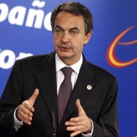Zapatero condena veladamente la muerte de Zapata
