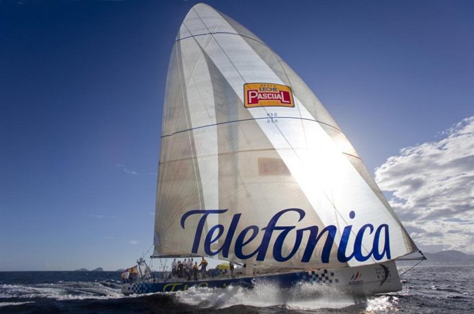 Barco De Vela De Telefónica