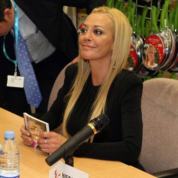 Belén Esteban En La Presentación S¡De Sus Sartenes
