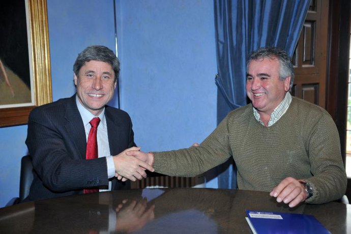 Pulido y Mengual, en la firma