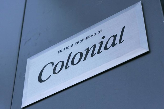 Cartel de la constructora Colonial