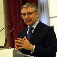 Blanco exige al PP que "se remangue" y escuche "el clamor ciudadano" 