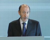 Rubalcaba celebra los "dos peores meses de la historia de ETA"