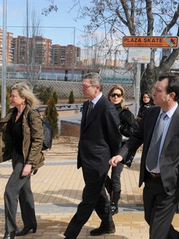 Gallardón Visita Las Nuevas Infraestructuras De Tetuán