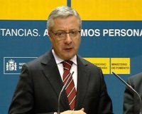 Blanco dice que hay que estudiar las propuestas de la CEOE pero pide estabilidad, no precariedad