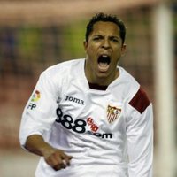 Adriano, Renato y Stankevicius (Sevilla) no se entrenaron, pero podrán jugar contra el Real Madrid 