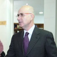 Duran sugiere acabar con el "espectáculo"