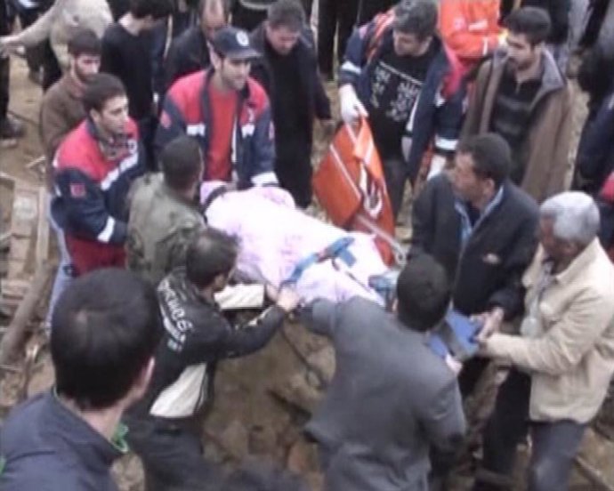 57 fallecidos en el seísmo de Turquía