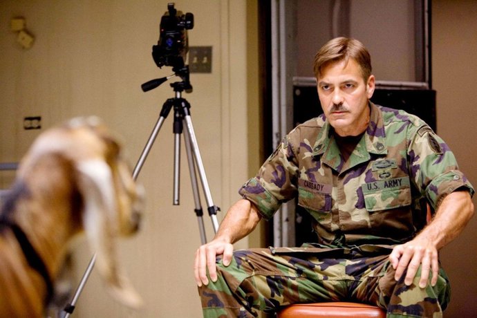 George Clooney En Los Hombres Que Miraban Fijamente A Las Cabras