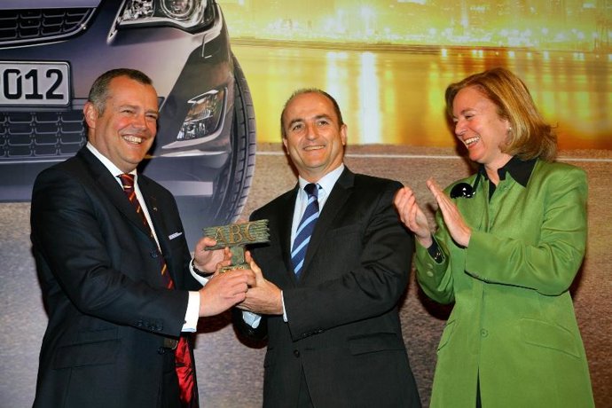 Alain Visser, Miguel Sebastián Y Catalina Luca De Tena