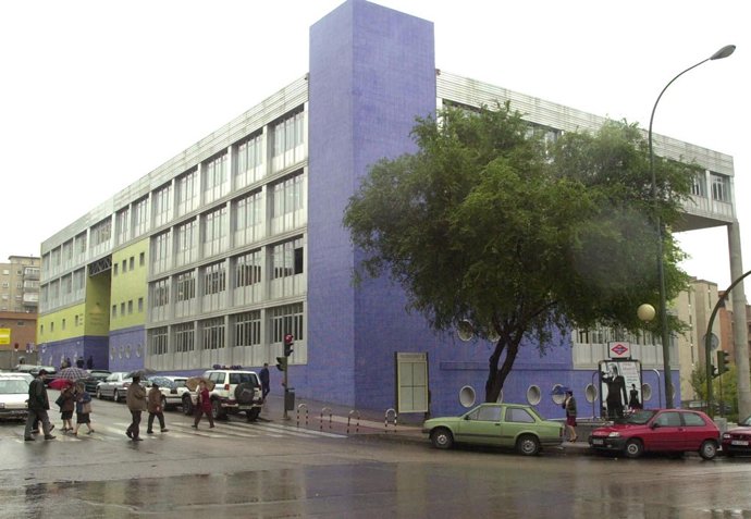 Biblioteca De Moratalaz