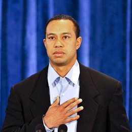 Tiger Woods se disculpa en una RDP