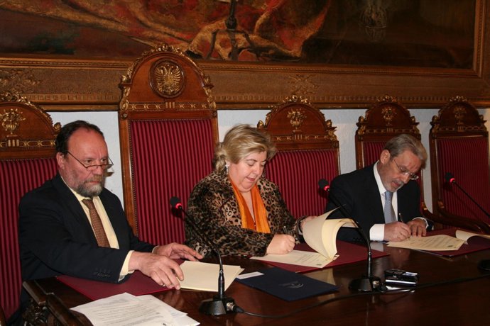Aguilera Firma Un Convenio Con UGR Y Puleva Biotech