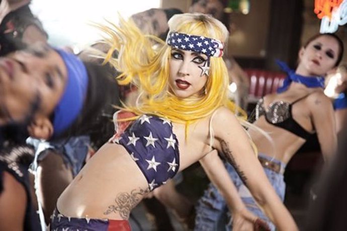 Lady Gaga En El Videoclip De Telephone