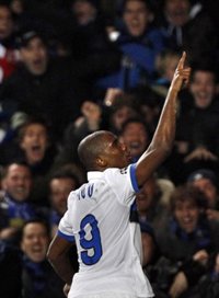 Eto'o y Sneijder recuperan el valor interista 