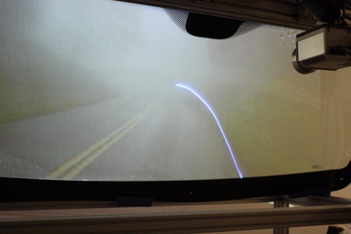 GM Reimagines Head-Up Display Technology