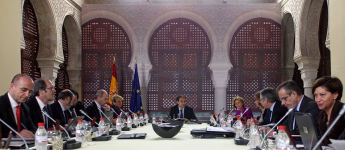 Zapatero Preside La Reunión Del Consejo En Sevilla