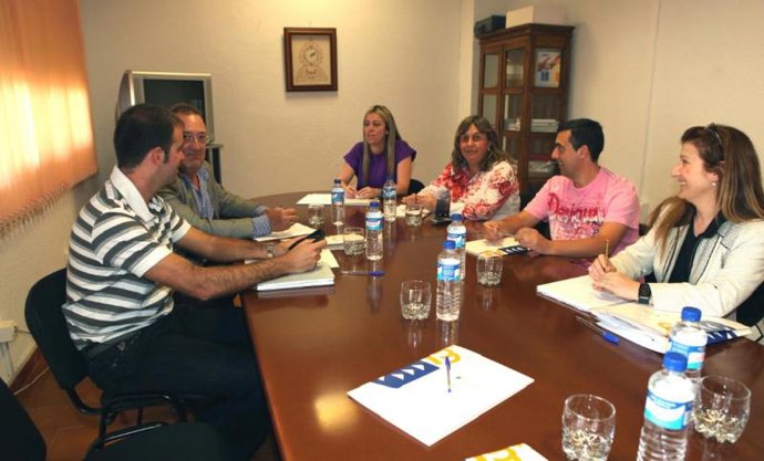 Reunión con los colegios profesionales.