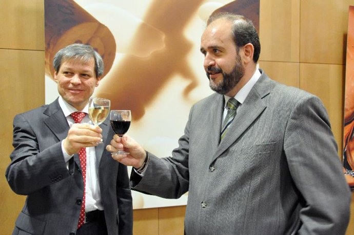 Guijarro en la inauguración de la exposición fotográfica de Alimentos de C-LM