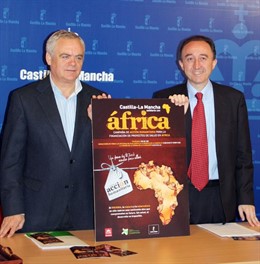 Lamata y el director ejecutivo de la Fundación en la presentación de la campaña