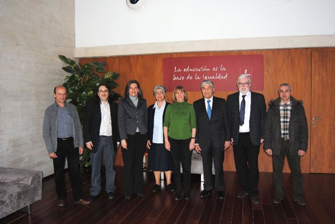 La consejera de Educación con representantes de FEAPS