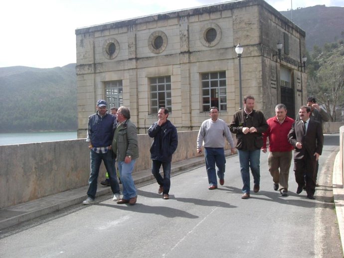 Visita Del Delegado De Medio Ambiente Al Pantano De El Tranco