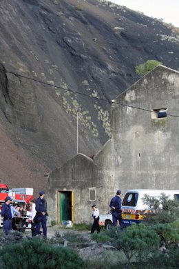 La Policía Nacional busca restos óseos en un pozo en Jinámar (Gran Canaria). 