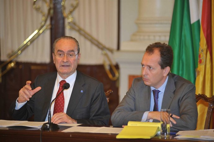 DE LA TORRE Y CREMADES