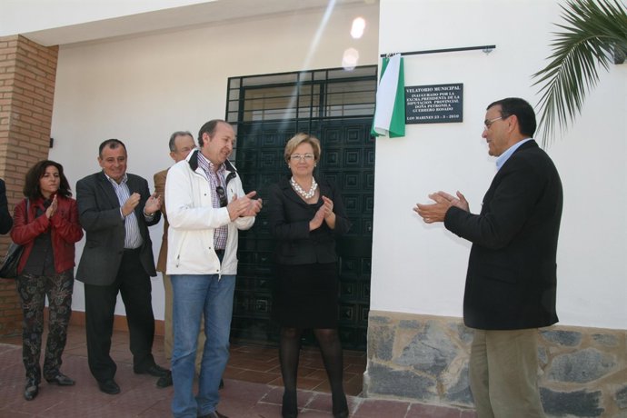  La Presidenta De La Diputación Inaugura Un Velatorio Municipal En Los Marines