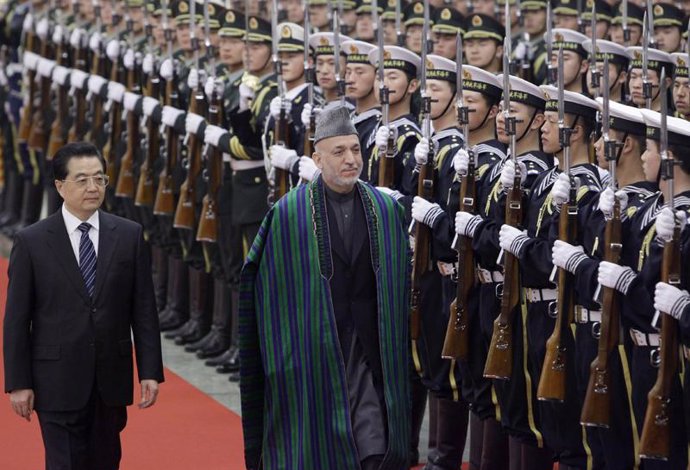 Hu Jintao y Hamid Karzai