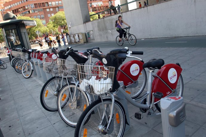Estación De Sevici En Plaza De Armas