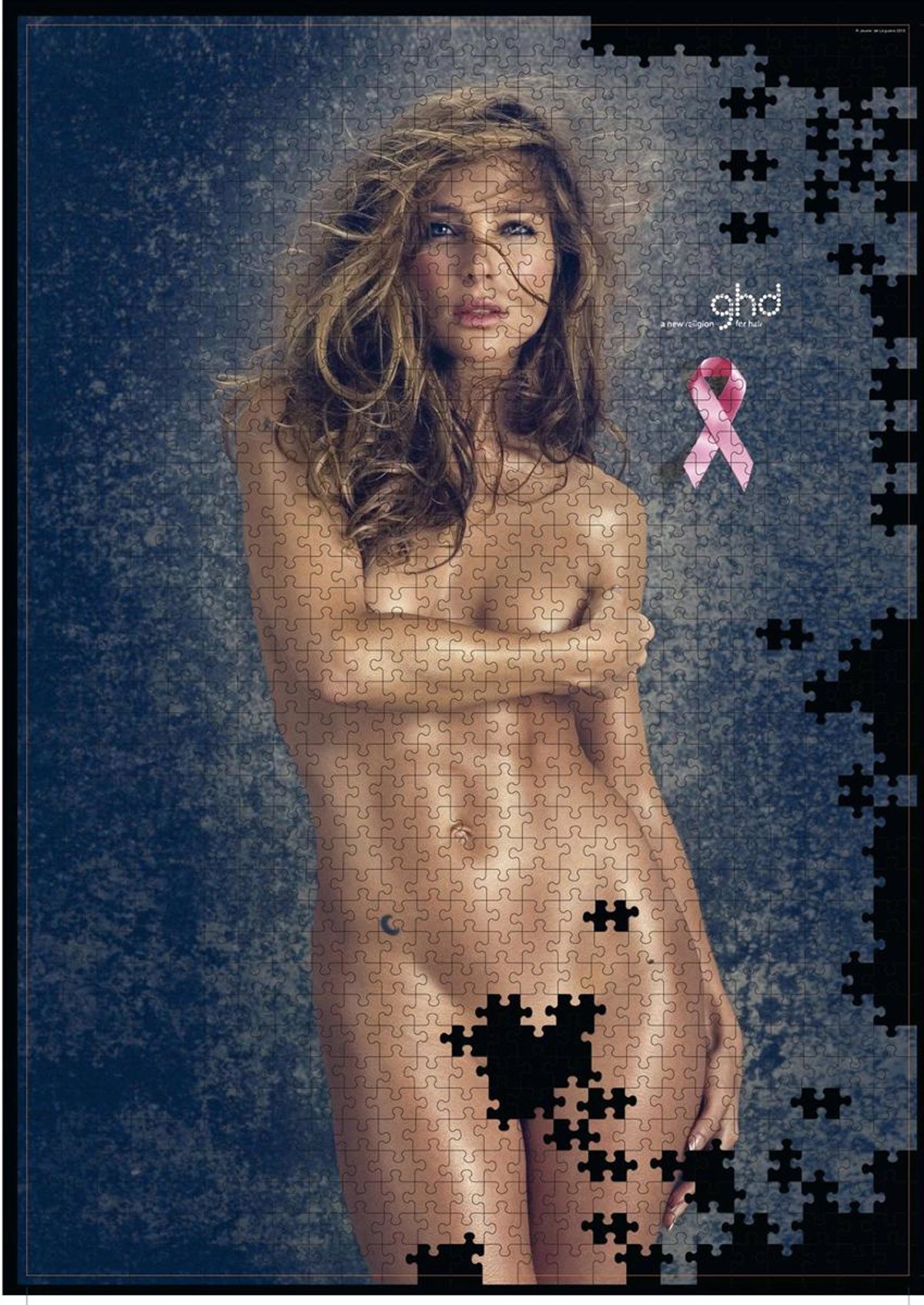 Un puzzle de Elsa Pataky desnuda para combatir el cáncer de mama