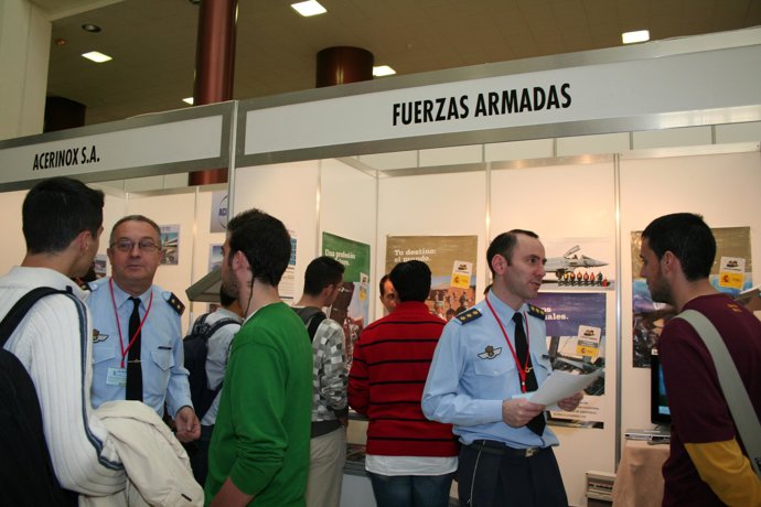Estudiantes En La ESIEM 2010 De La Uiversidad De Sevilla