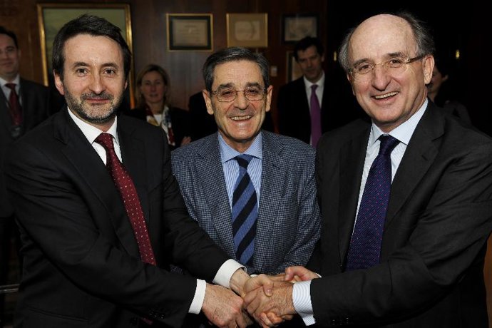 Josu Jon Imaz, Mario Fernández y Antonio Brufau