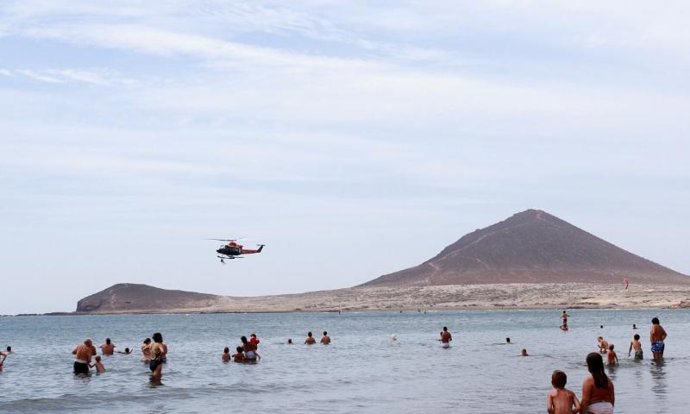 Simulacro en una playa de Granadilla.