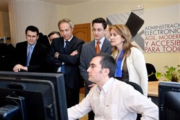 Visita De La Consejera Isabel Alonso Al CORS