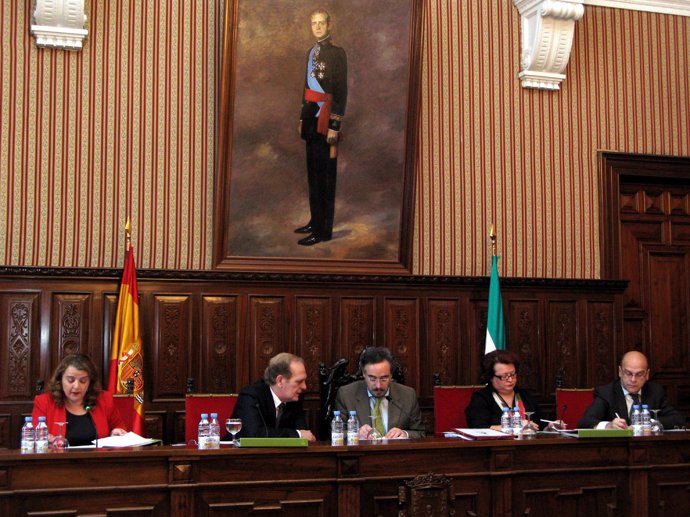 El Presidente, Felipe López (En El Centro), Con Miembros Del Gobierno Durante El