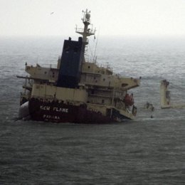 El New Flame, El Chatarrero Hundido En Algeciras