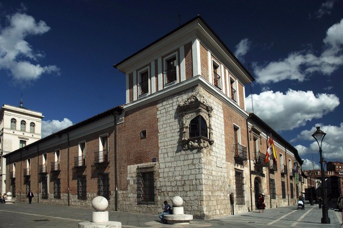 Palacio Pimentel, Sede De La Diputación De Valladolid