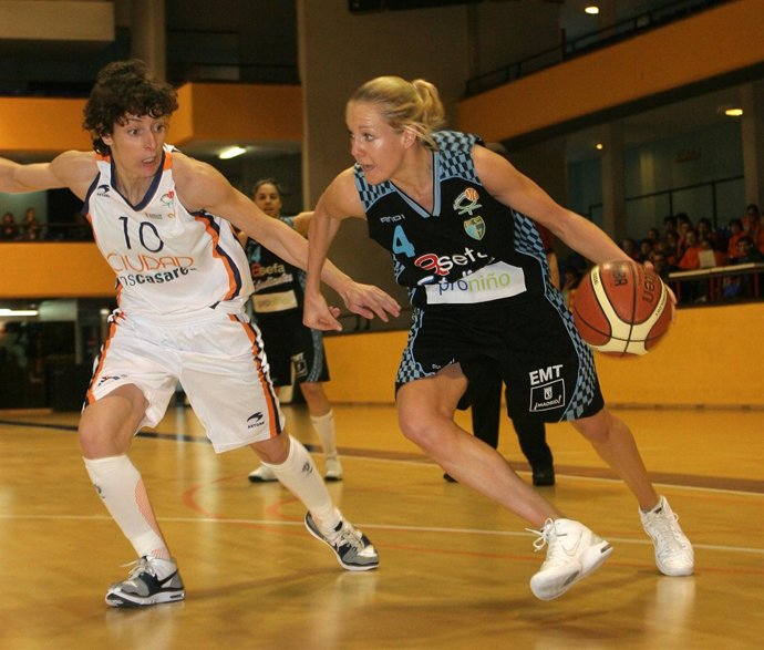Ros Casares Y Asefa Estudiantes