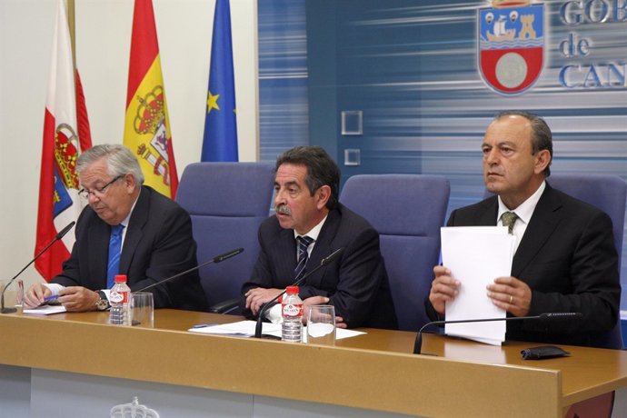 Jaúregui, Revilla Y Marcano Durante La Presentación Del Congreso 