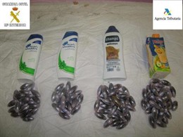 Droga Intervenida Y Botes Para Su Traslado