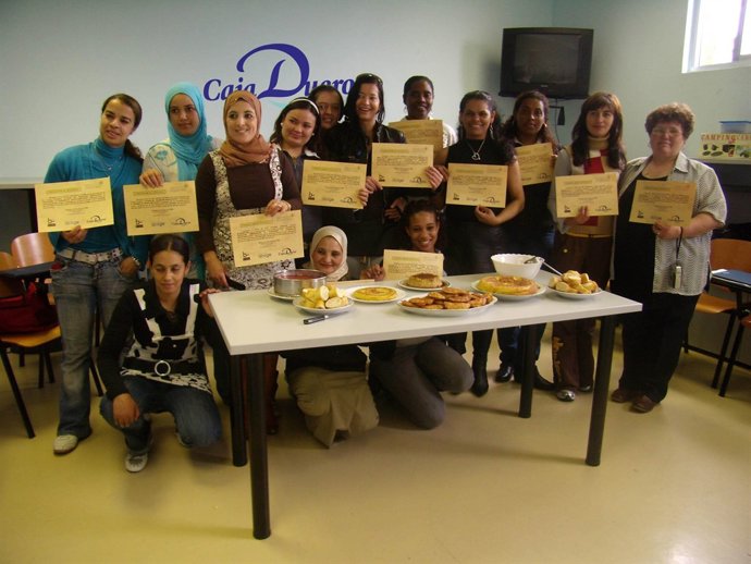 Participantes En El Programa De Integración Para Inmigrantes De Caja Duero