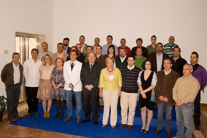 Un Total De 29 Nuevos Trabajadores Laborales Y Funcionarios De La Diputación De 