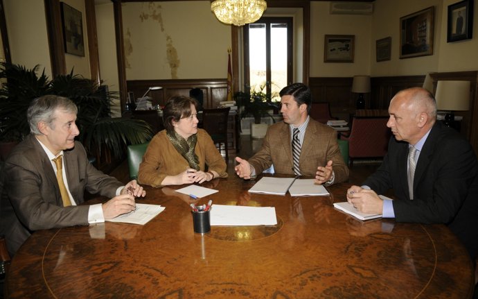 Escribano, Villauriz, Juárez Y Álvarez Robledo En Madrid