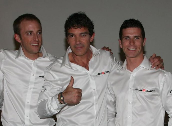 Power Balance y Team Jack & Jones by Antonio Banderas.