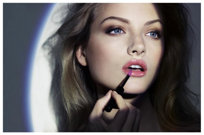 Emma mclaren para Max Factor.