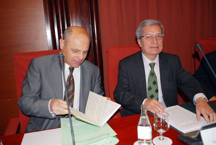 Joan Saura Y Joan Boada En El Parlament