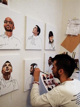 El Artista Hizo Una Selección De Modelos Para La Exposición