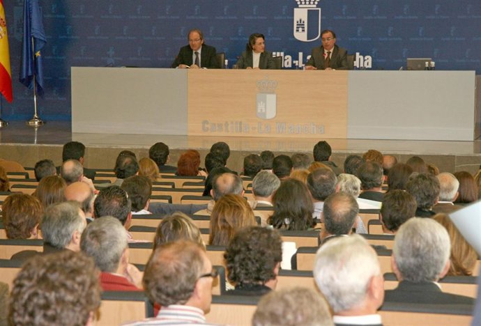 La Consejera Explica A Alcaldes De Toledo Los Detalles Del FORCOL